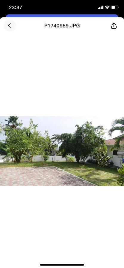Hotel Ogumka, Self Catering , Beoliere, Mahe à Victoria Extérieur photo